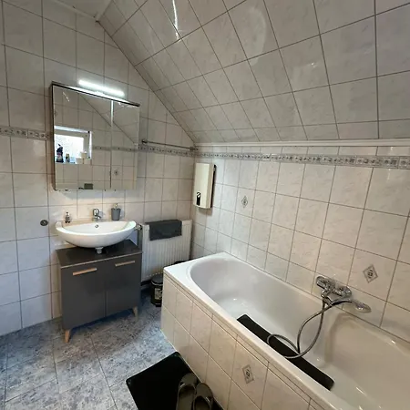 Idyllisches Zechenhaus, Auch Geeignet Als Monteurenwohnung Apartment Essen